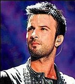 TARKAN DA ERTELEDİ