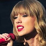 MTV´NİN GALİBİ GALİBİ TAYLOR SWIFT