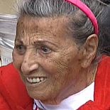 MÜZEYYEN SENAR TABURCU OLDU