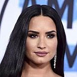 DEMI LOVATO ´UYANDI´