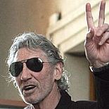 ROGER WATERS´DAN İSTANBULLU ENGELLİ ÇOCUKLARA ARMAĞAN