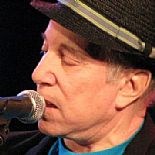 PAUL SIMON SAHNELERE VEDA EDİYOR
