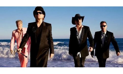 U2'DAN YENİ TEKLİ: 'FIREFLIES'