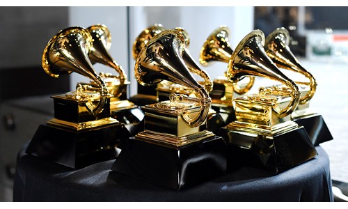 GRAMMYLER'DE YENİ HEYECAN: 'EN İYİ ALBÜM KAPAĞI'