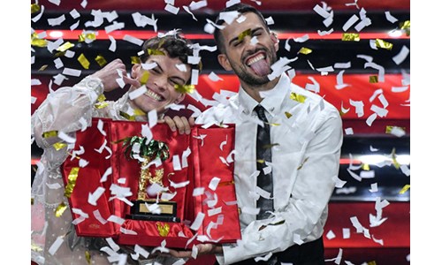 SANREMO'YU MAHMOOD&BLANCO İKİLİSİ KAZANDI