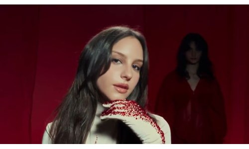 YENİLER...YENİLER...YENİLER...YENİLER...YENİLER...YENİLER...