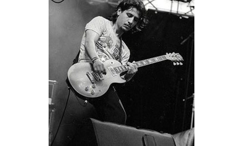KEREM ÖZYEĞEN (GİTAR)