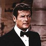 ROGER MOORE YAŞAMINI YİTİRDİ