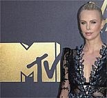 MTV FİLM ÖDÜLLERİ´NDE STAR WARS FARKI!