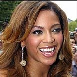 BEYONCE, HOUSTON İÇİN YARDIM KAMPANYASI BAŞLATTI