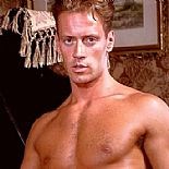 PORNO YILDIZI ROCCO SIFFREDI EMEKLİLİĞİNİ İLAN ETTİ