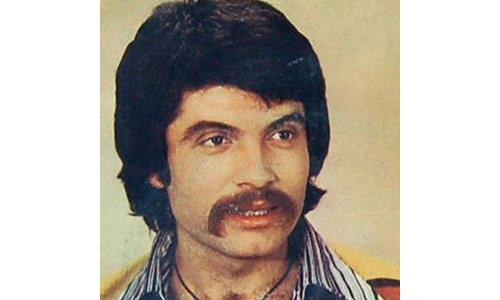 SEYHAN KARABAY  (BAS GİTAR, IKLIĞ)