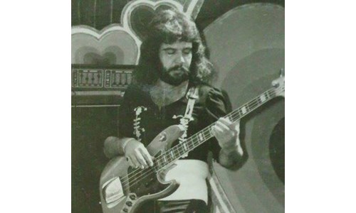 MİTHAT DANIŞAN  (BAS GİTAR)