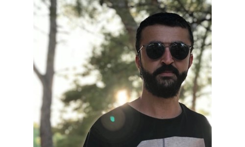 BURAK ERGÜN'DEN İLK TEKLİ: 'MAVİ GÖLGE'