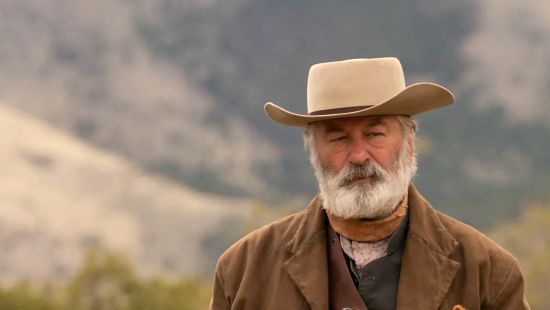 GÖRÜNTÜ YÖNETMENİNİN SETTE ÖLDÜRÜLDÜĞÜ 'RUST'TAN İLK FRAGMAN